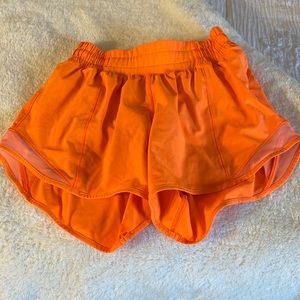 Lululemon Hotty Hot Shorts Women Size 2 Tall